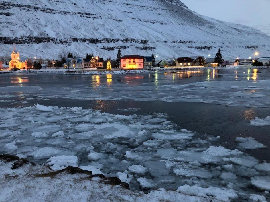 Appartement Nylenda à Seyðisfjörður Extérieur photo