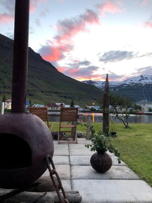 Appartement Nylenda à Seyðisfjörður Extérieur photo